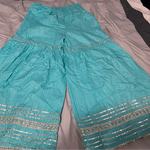 Beautiful frok shirt with plazo - Picture 10 of 16